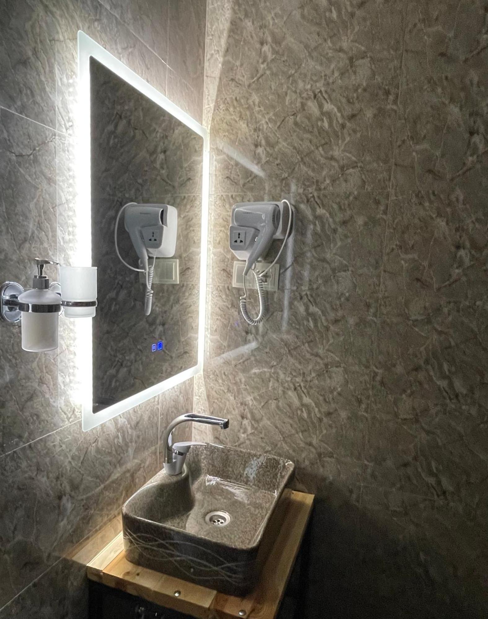 Sunny Guesthouse Kazbegi Luaran gambar