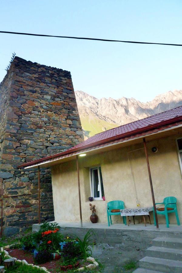Sunny Guesthouse Kazbegi Luaran gambar